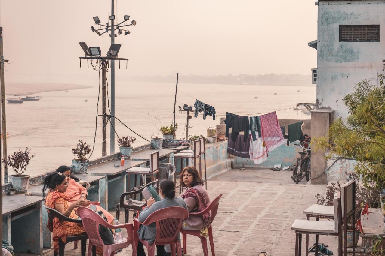Vishnu Rest House Varanasi Exterior photo