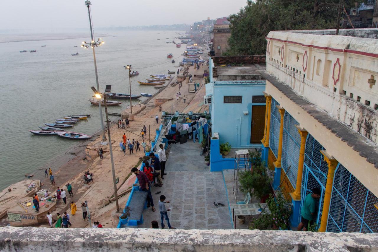 Vishnu Rest House Varanasi Exterior photo