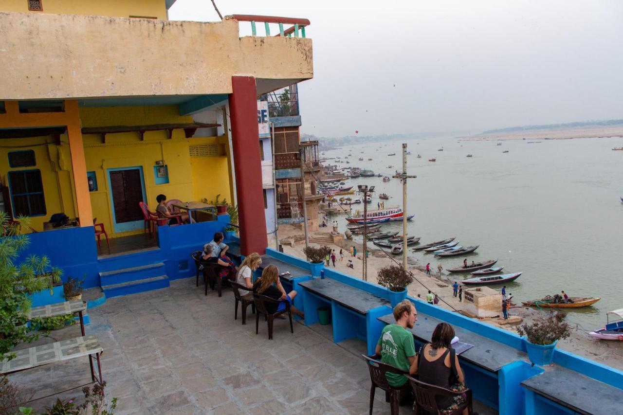 Vishnu Rest House Varanasi Exterior photo